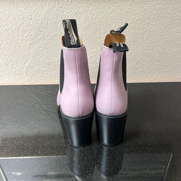 Blundstone Women's Heeled Boots in Purple and Black - Picture 3 of 7